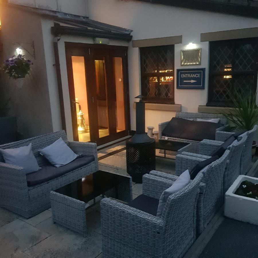 The Blue Bell Inn Weaverthorpe Exterior foto