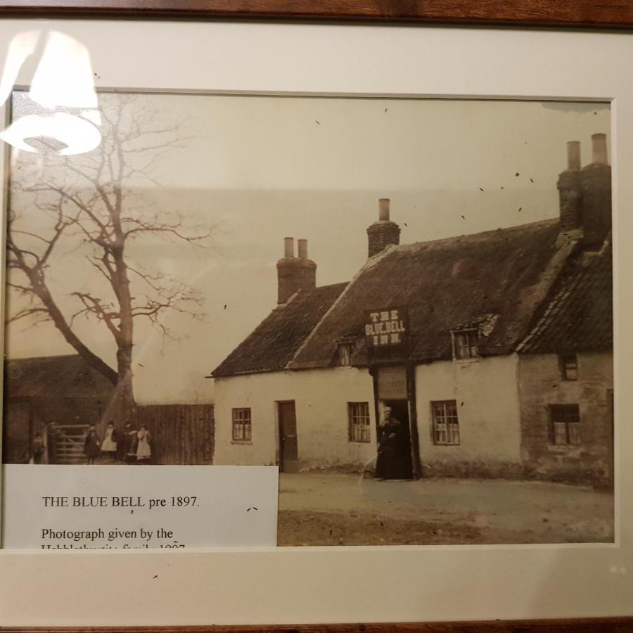 The Blue Bell Inn Weaverthorpe Exterior foto
